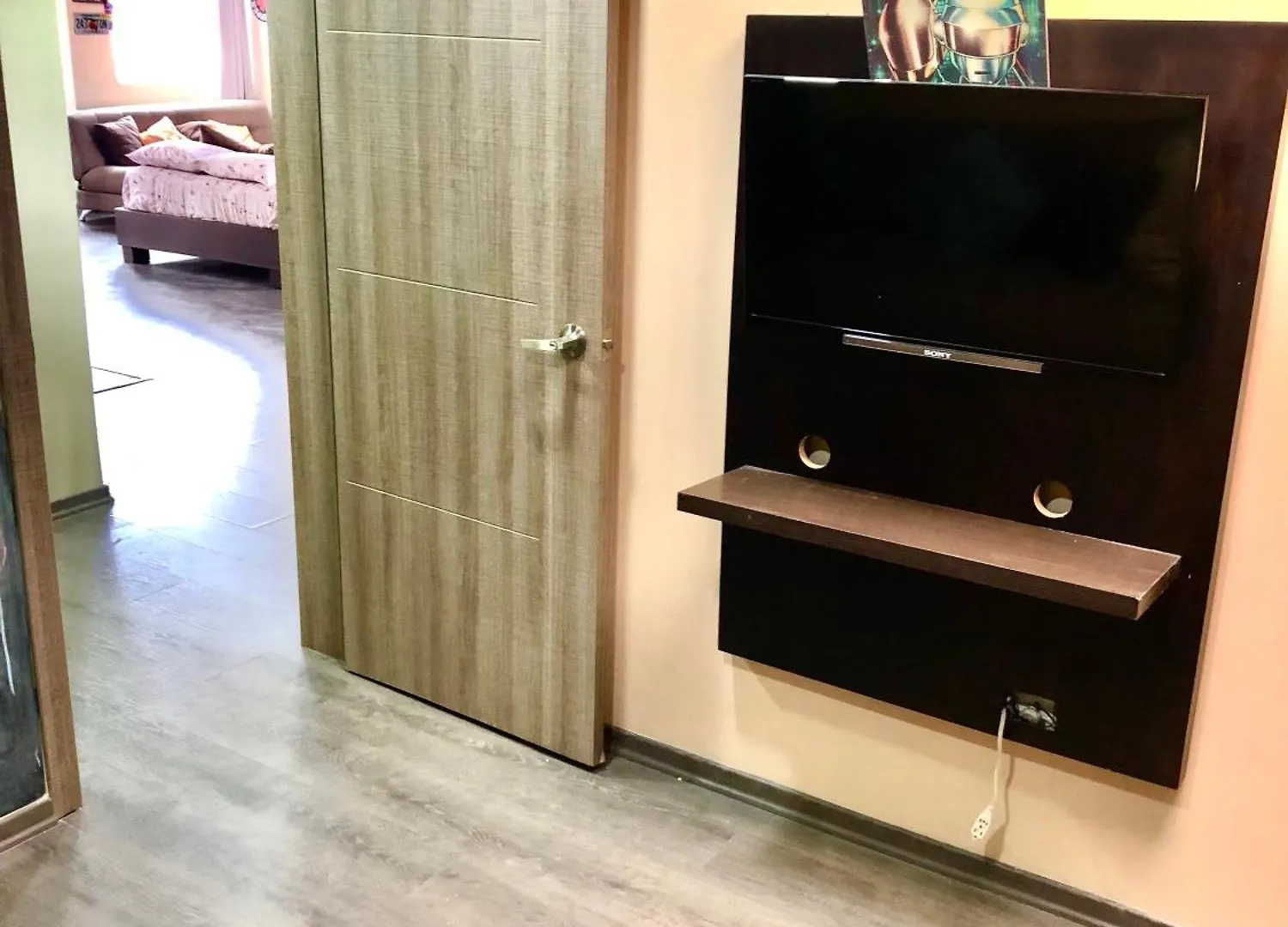 Apartamento A Una Cuadra De La Embajada Americana Y Hospital De Solca Lägenhet Quito
