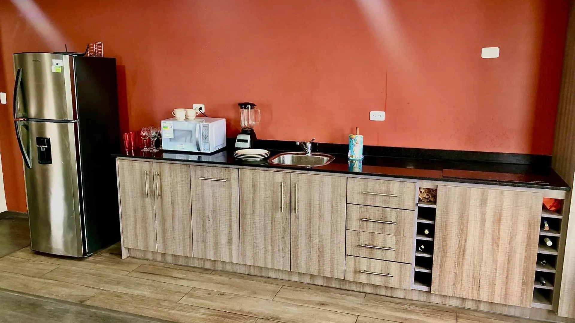 Apartamento A Una Cuadra De La Embajada Americana Y Hospital De Solca Lägenhet Quito Ecuador